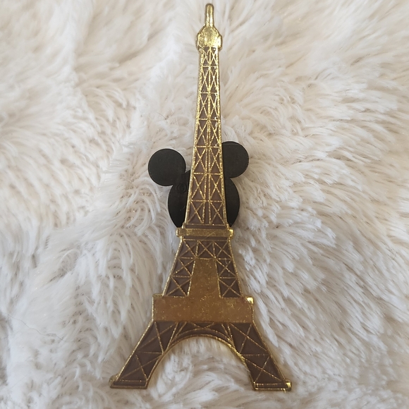 Disney Jewelry - Disney Eiffel Tower Trading Pin